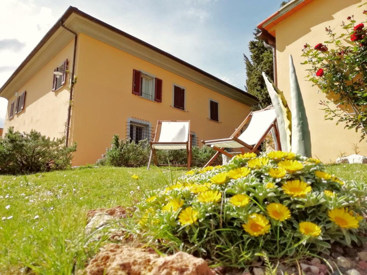 Il Montelletto Bed and Breakfast Santa Luce Buitenkant foto